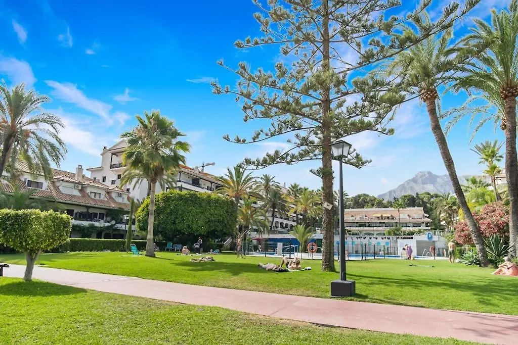 Unique 2 Bedroom Apart In Golden Mile✺ Pool ✺ Parking Μαρμπέλλα 0*,  Ισπανία