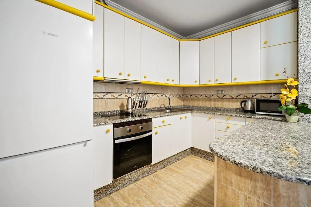 Unique 2 Bedroom Apart In Golden Mile✺ Pool ✺ Parking Marbella