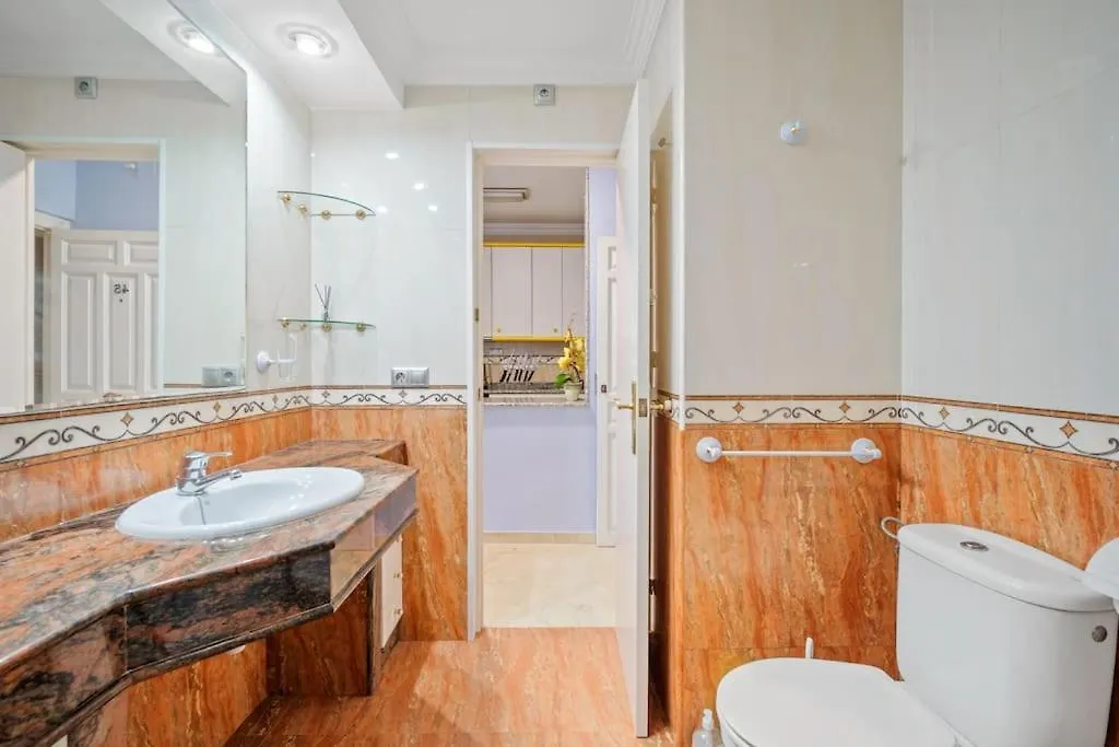 Unique 2 Bedroom Apart In Golden Mile✺ Pool ✺ Parking Marbella